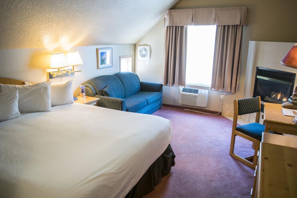 Waterton Lakes Lodge Resort Esterno foto