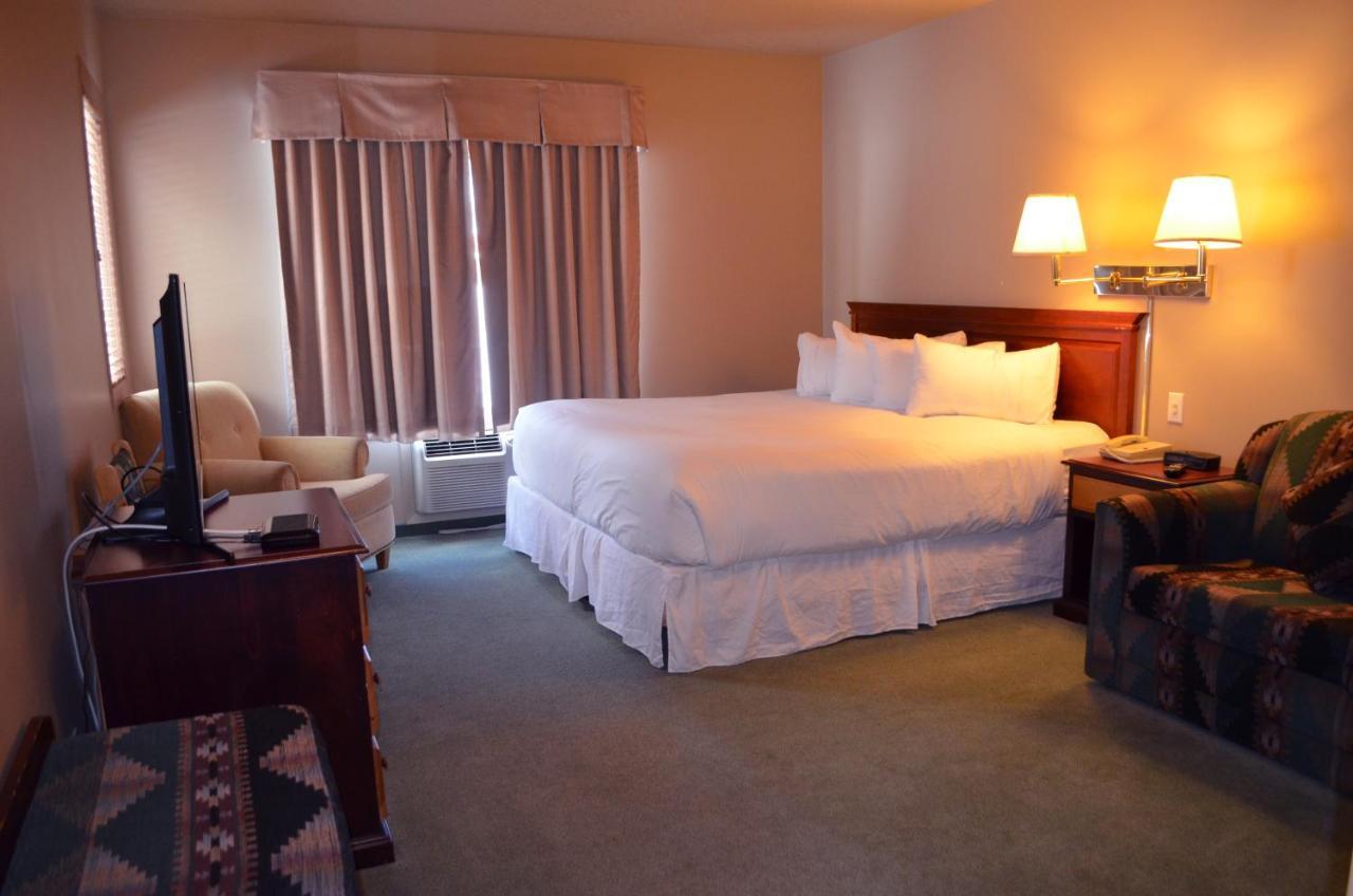 Waterton Lakes Lodge Resort Esterno foto